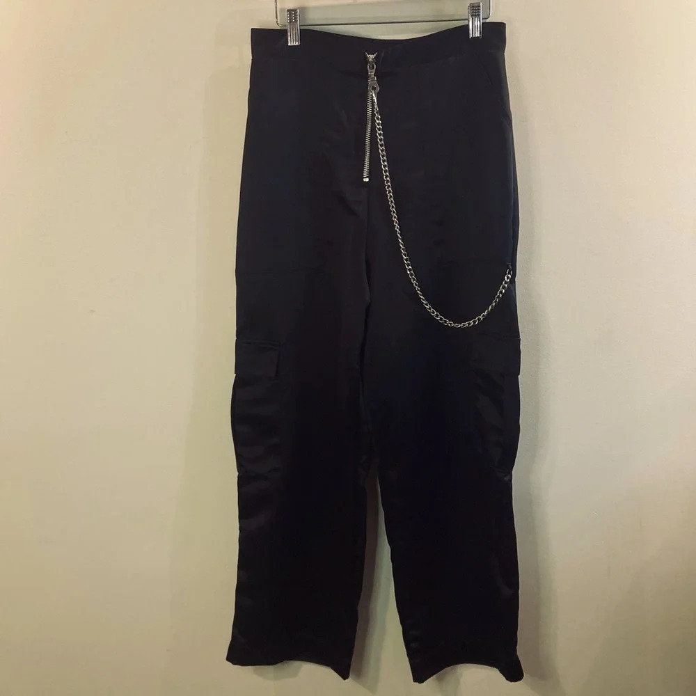 THE RAGGED PRIEST Sz L Satin Attached Chain Cargo Pockets Exposed Zipper Pants